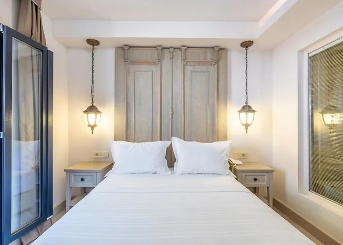 Elista & Hotel Golturkbuku