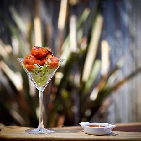 Elista & 3* 골터크부쿠