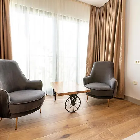 Elista & 3* Türkbükü