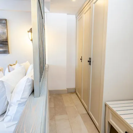 Elista & 3* 골터크부쿠