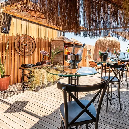 Hotel Elista & 3*