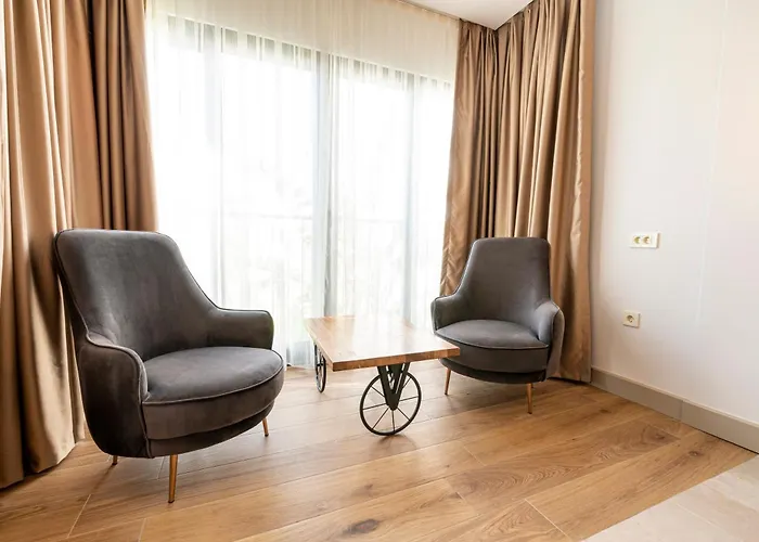 Elista & 3* Гёльтюрбюку